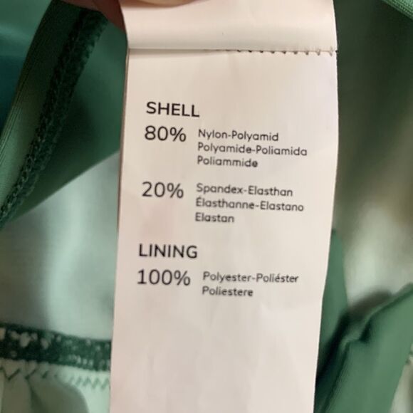 🟢3 items for $20—-CUPSHE one piece swimsuit halter style ruching partial lining - Picture 6 of 9